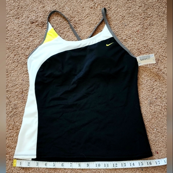 Nike 2pc Swim - Picture 4 of 6